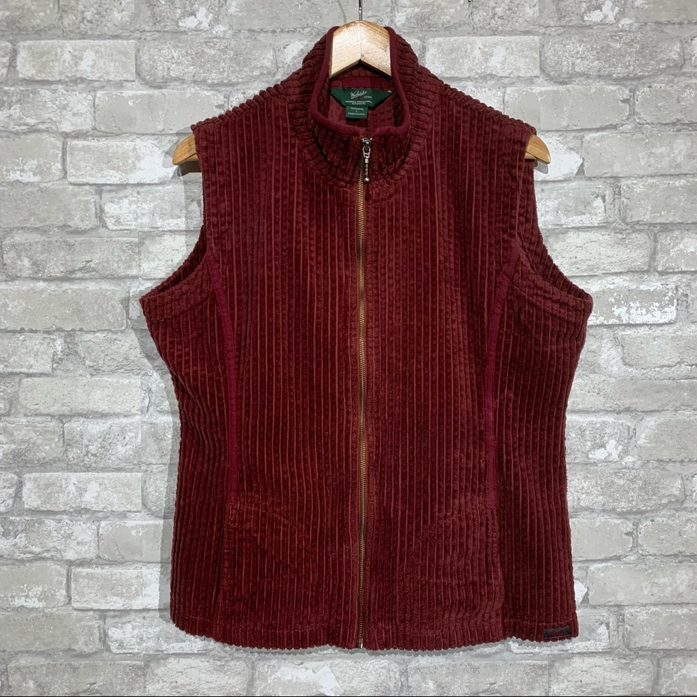 Woolrich Women's Large Corduroy Vest in Deep Ruby Full Zip Kinsdale Vest Pockets